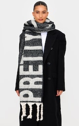 PRETTYLITTLETHING Monochrome Reversable Logo Blanket Tassel Scarf