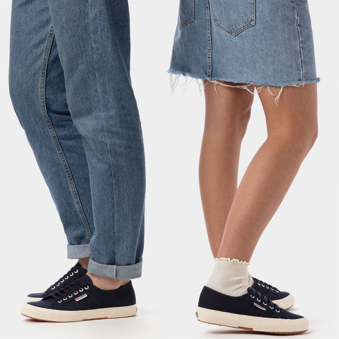 Klassische blaue Unisex-Sneaker mit Obermaterial aus Baumwolle main