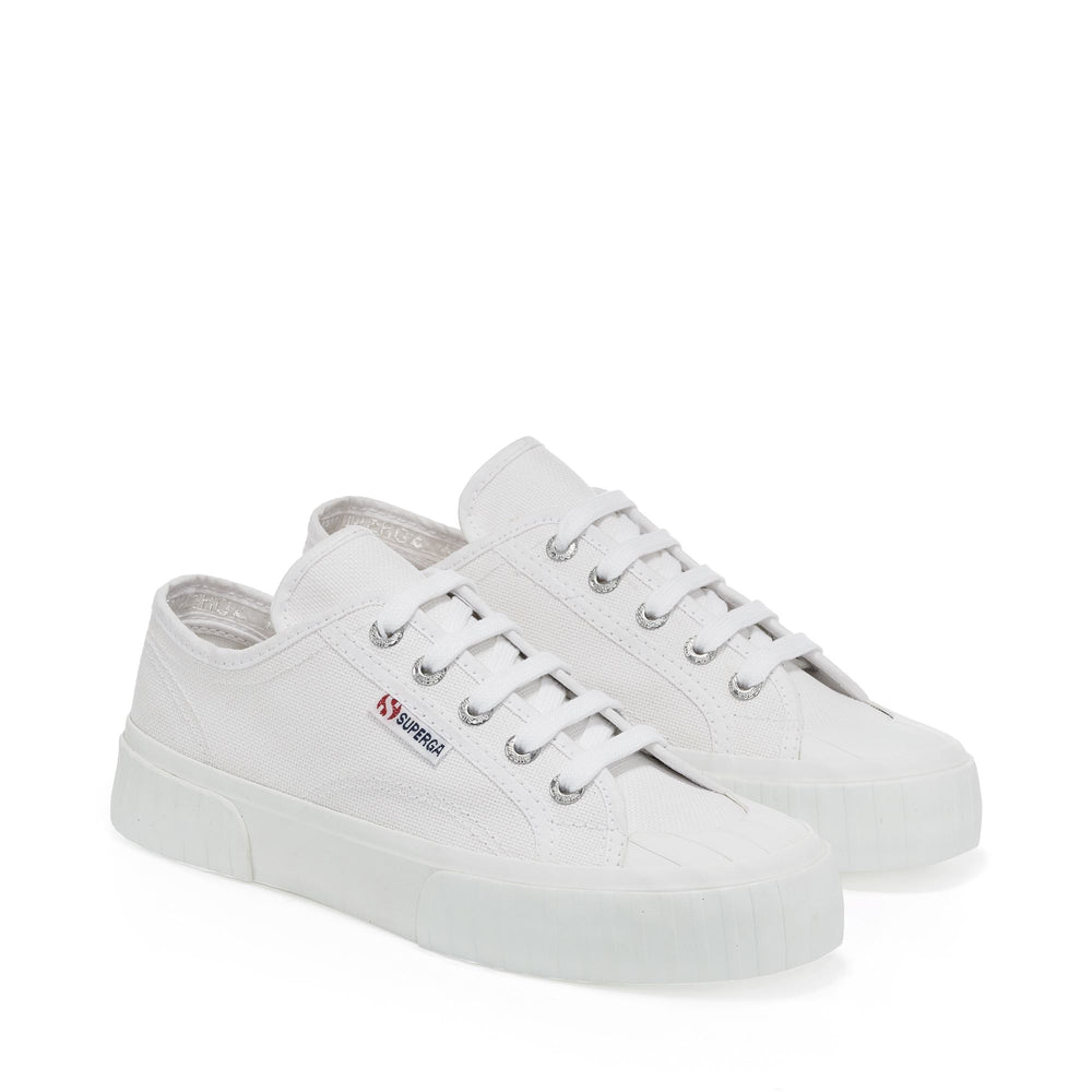 Weiße Low Cut-Sneakers mit Baumwollobermaterial 02