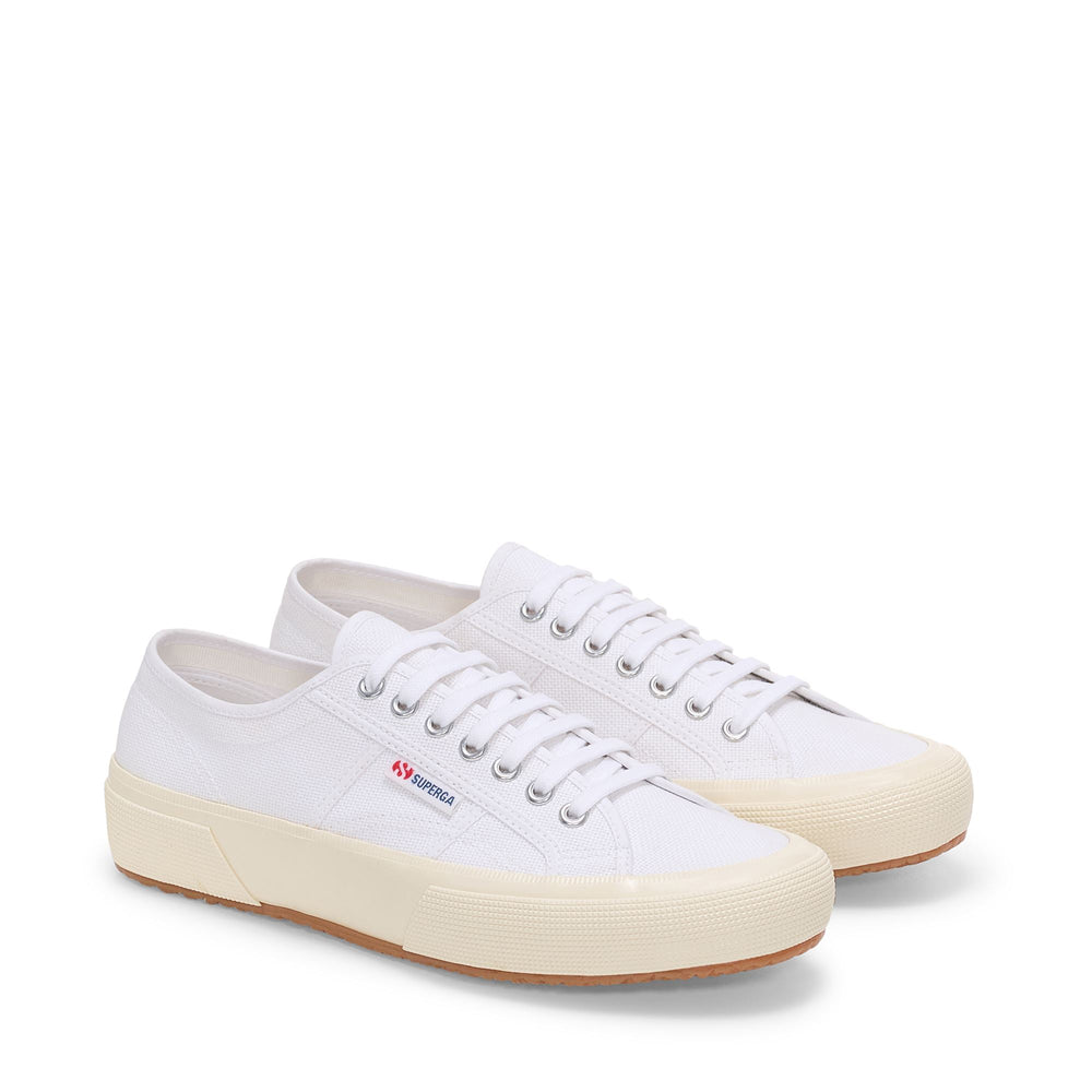 Weiße Low Cut-Sneakers mit Baumwollobermaterial 02